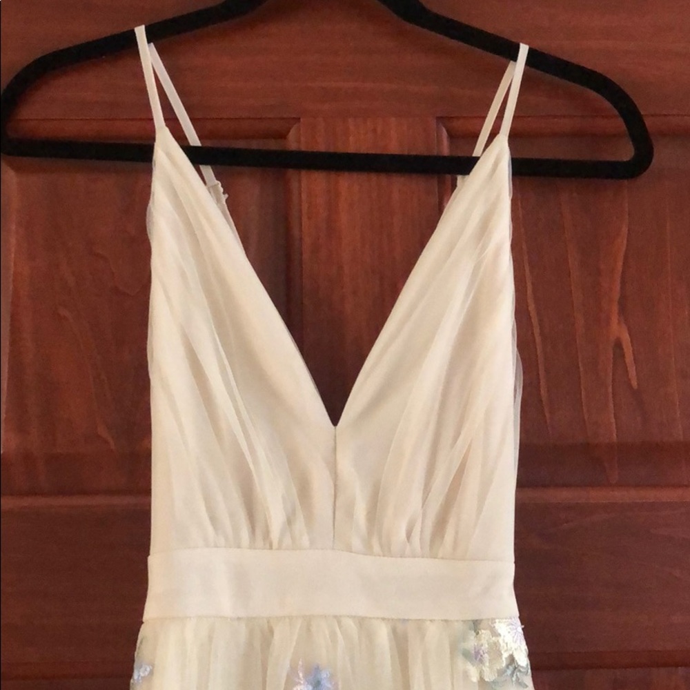 Lulus Lorenzo embroidered maxi dress - Picture 6 of 7